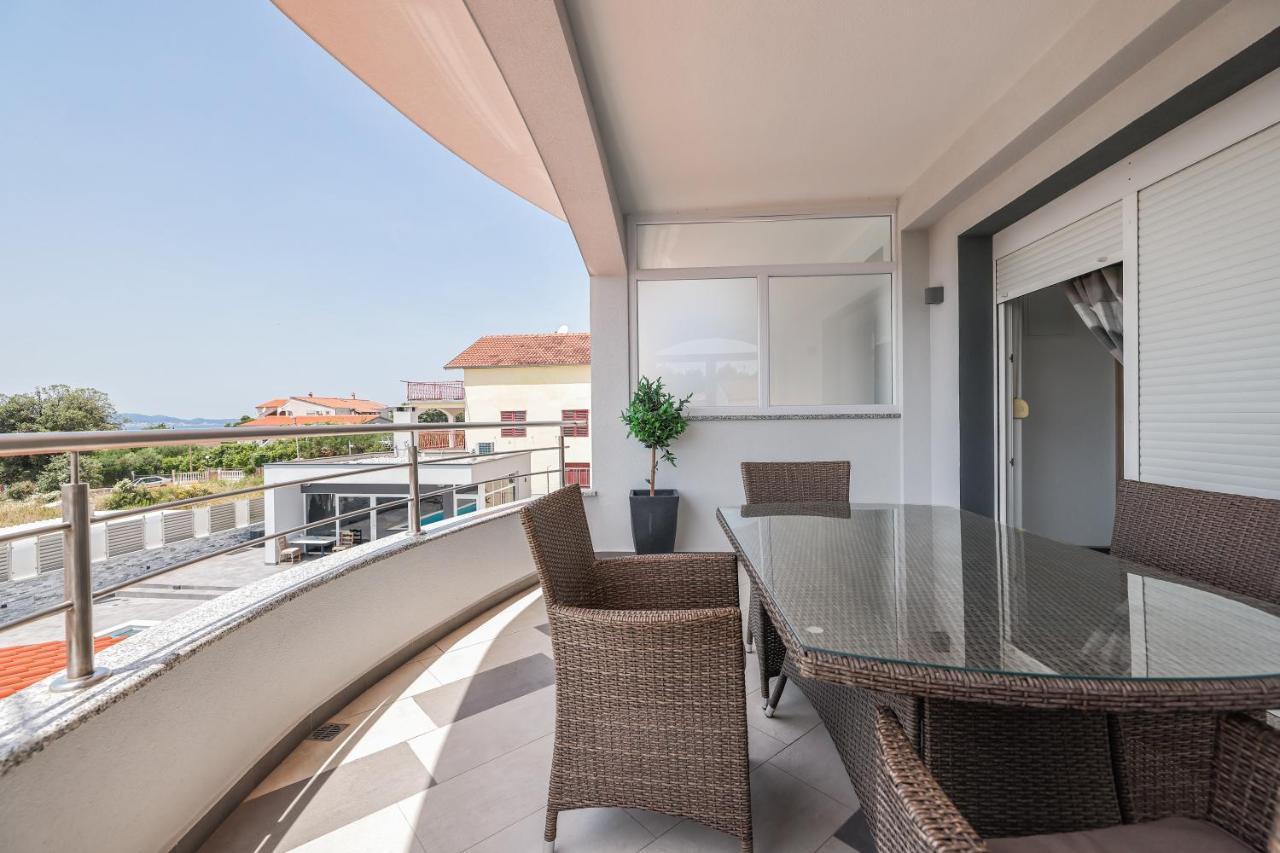 Apartments Nicola With Private Pool Bibinje Dış mekan fotoğraf