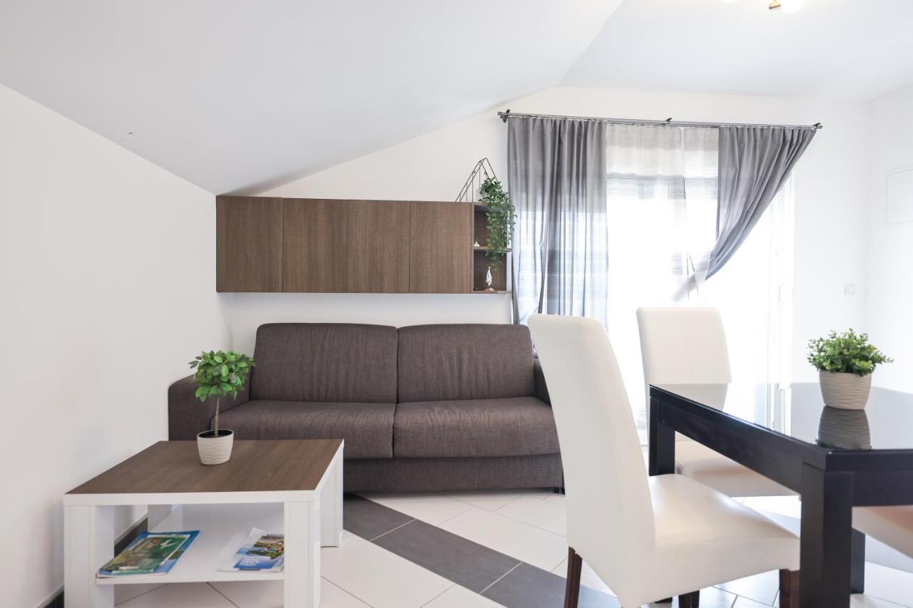 Apartments Nicola With Private Pool Bibinje Dış mekan fotoğraf