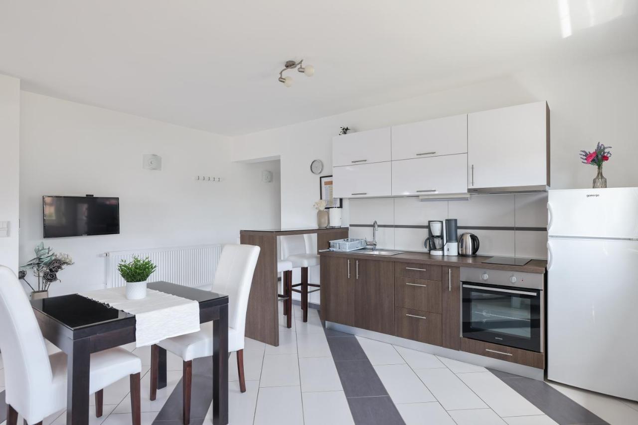 Apartments Nicola With Private Pool Bibinje Dış mekan fotoğraf
