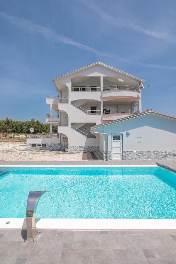 Apartments Nicola With Private Pool Bibinje Dış mekan fotoğraf